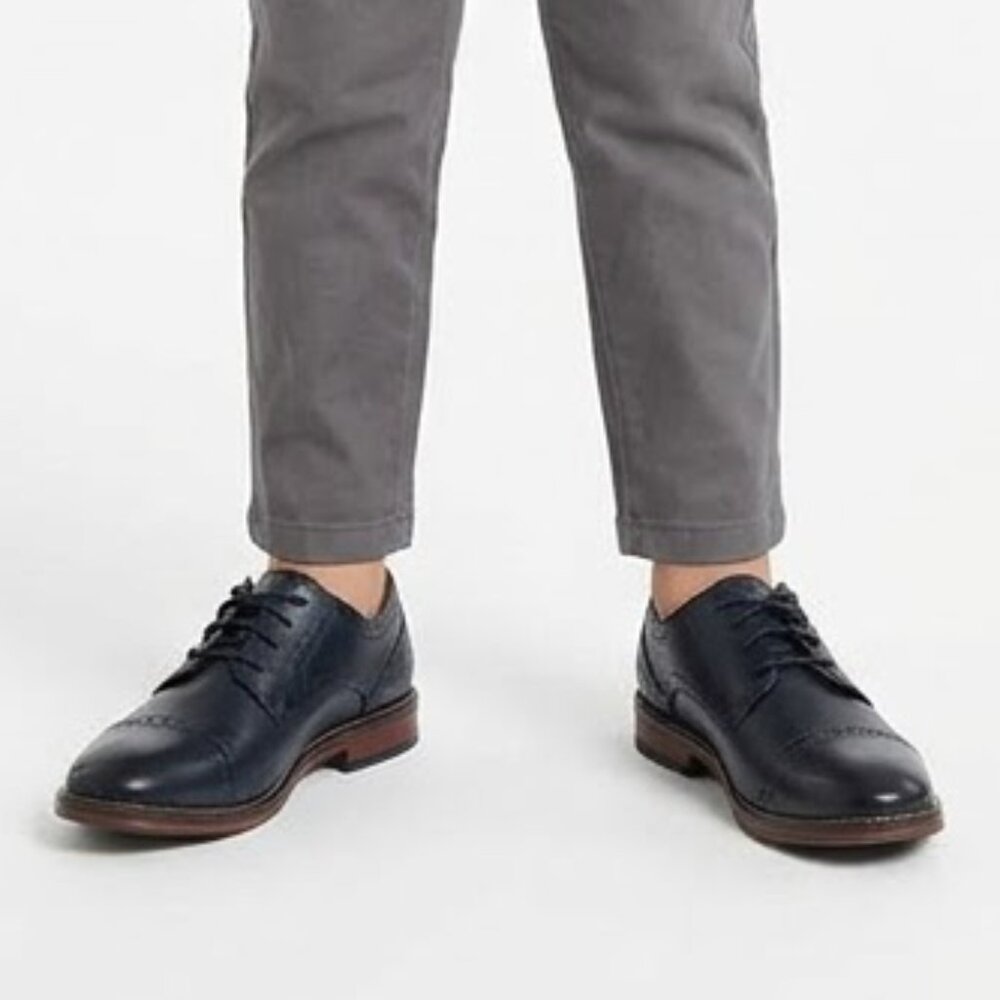 Johnston & Murphy Navy Leather Brogue Cap-Toe Boys Dress Shoes 5.5M